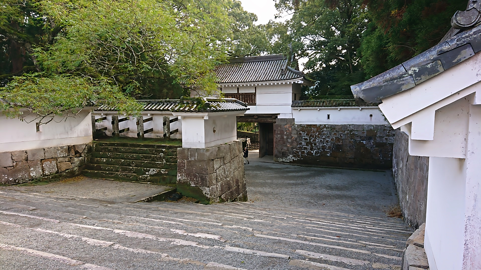 大手門直後のクランク箇所